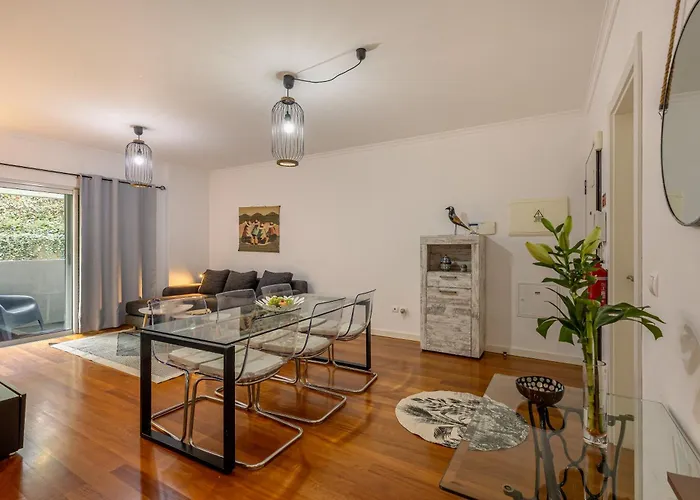 Kaizen & Pool Apartment