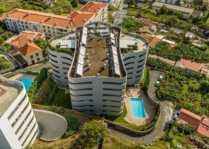 Kaizen & Pool Apartment